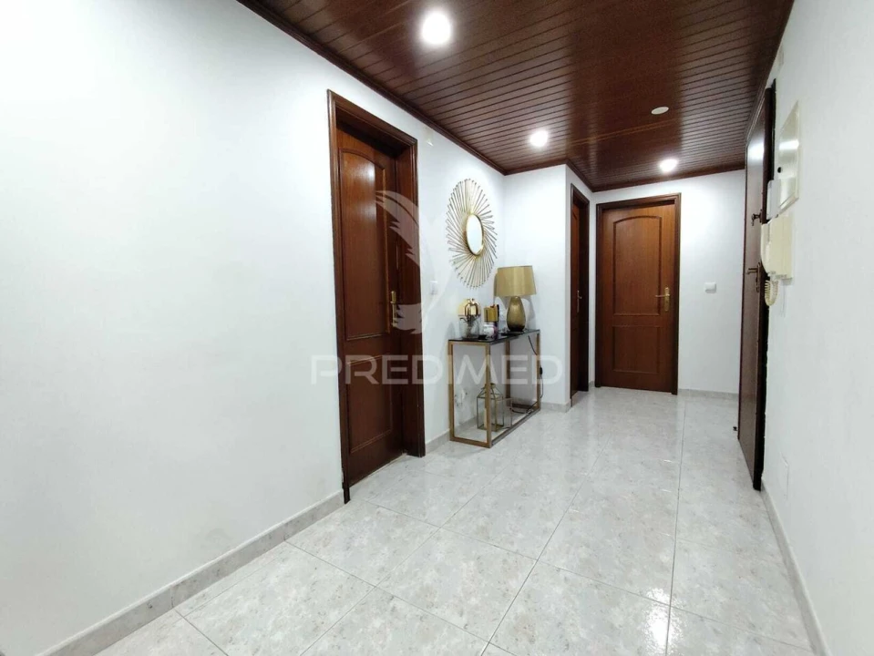 Apartamento T3 para Venda em Corroios Foto 34