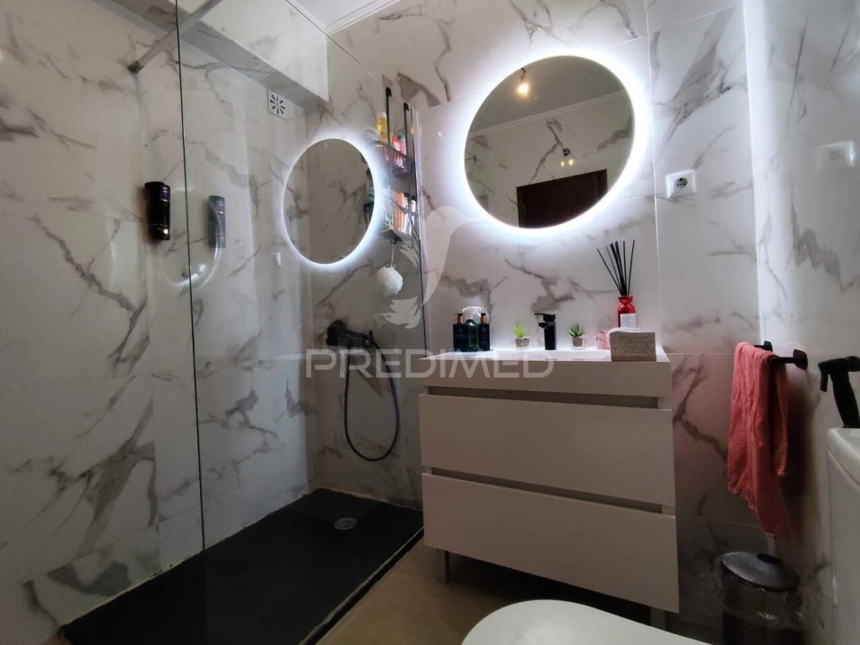 Apartamento T3 para Venda em Corroios Foto 32