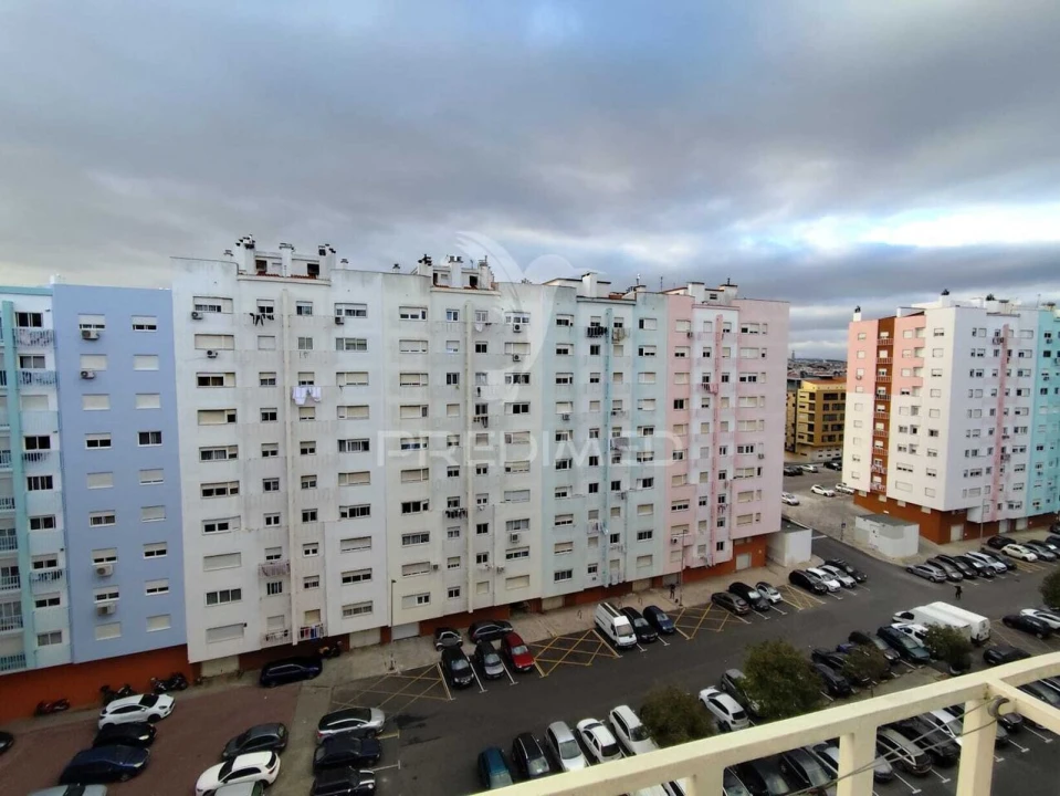 Apartamento T3 para Venda em Corroios Foto 4