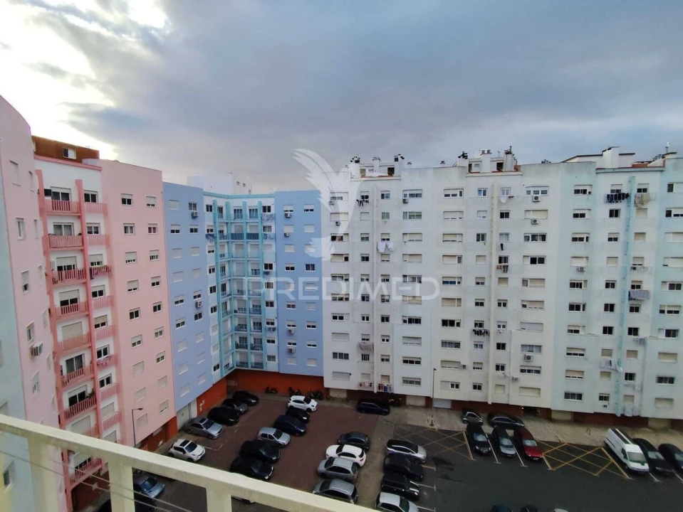 Apartamento T3 para Venda em Corroios Foto 22