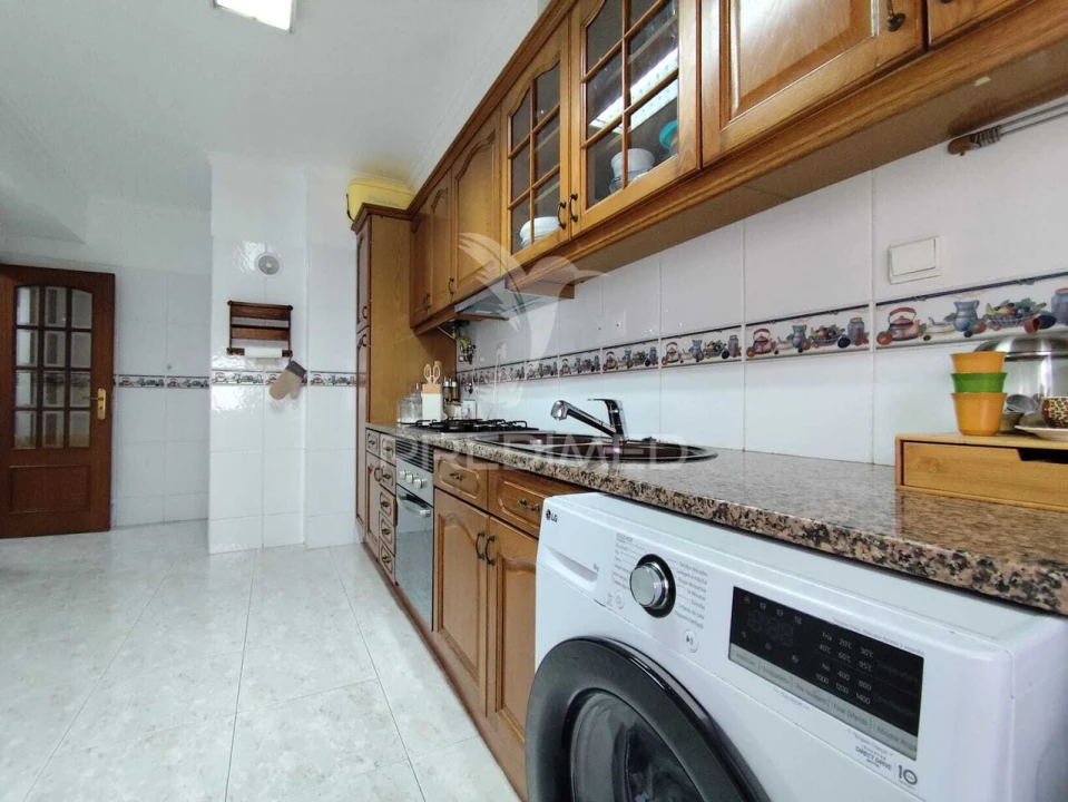 Apartamento T3 para Venda em Corroios Foto 25