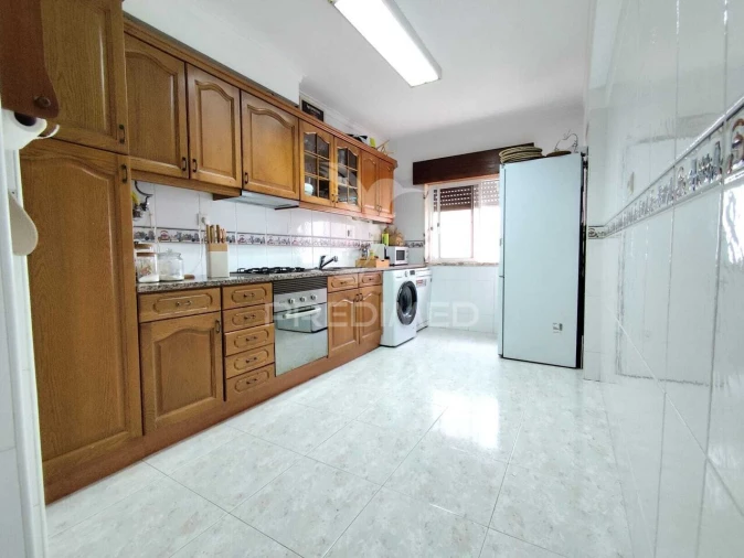 Apartamento T3 para Venda em Corroios Foto 26