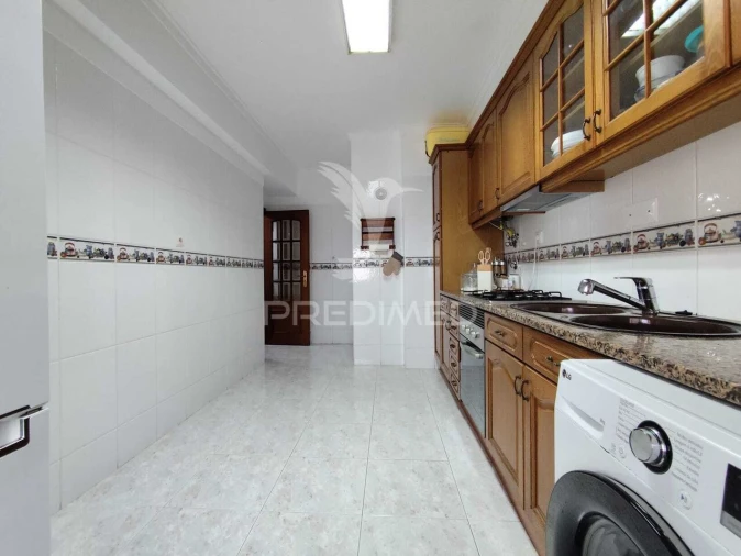 Apartamento T3 para Venda em Corroios Foto 23