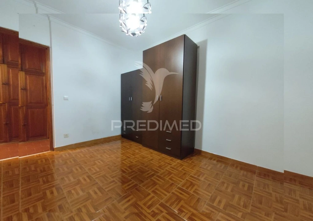 Apartamento T1 para Venda em Amora Foto 12