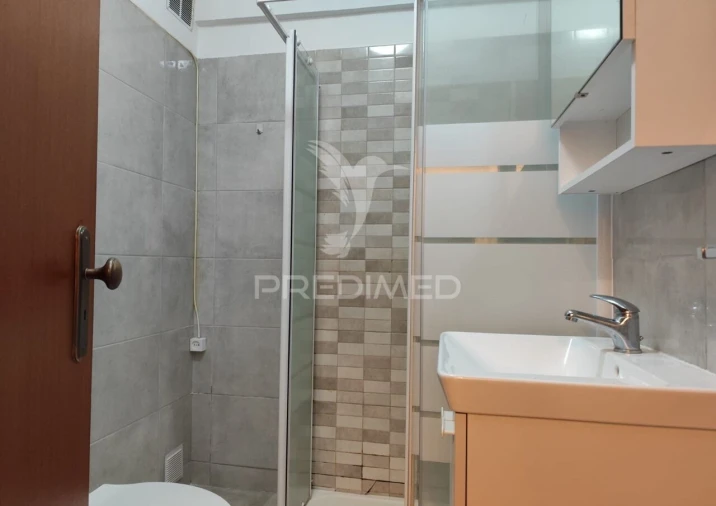 Apartamento T1 para Venda em Amora Foto 20