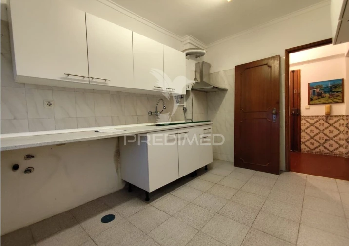 Apartamento T1 para Venda em Amora Foto 2
