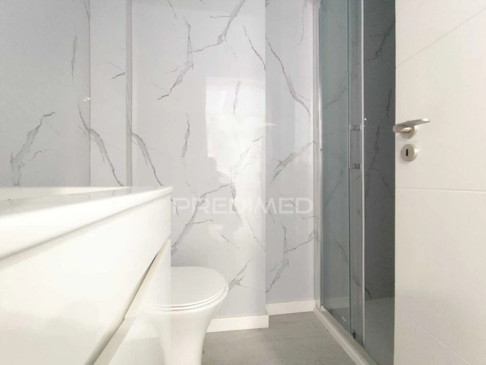 Apartamento T2 para Venda em Benfica Foto 26
