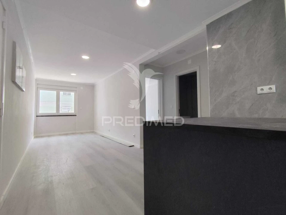 Apartamento T2 para Venda em Benfica Foto 11