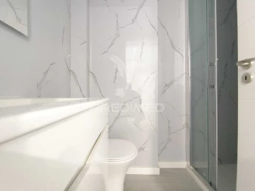 Apartamento T2 para Venda em Benfica