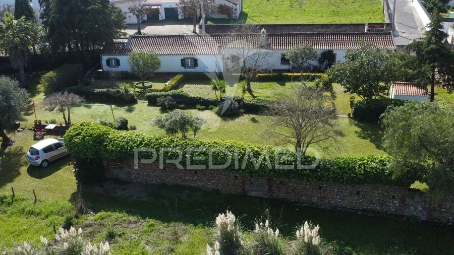 Quinta T4 para Venda em Montalvo