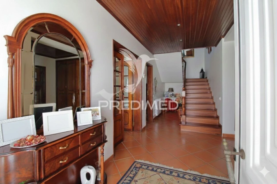 Moradia T4 para Venda em Esgueira Foto 4