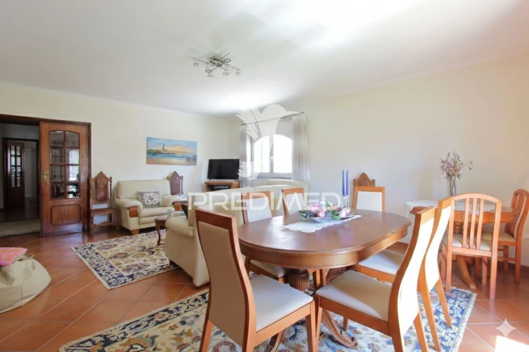 Moradia T4 para Venda em Esgueira Foto 6