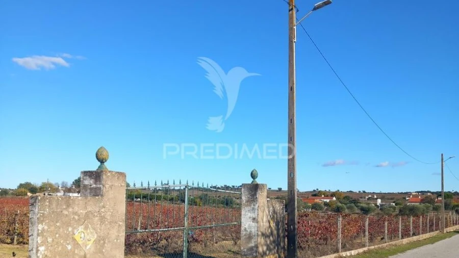 Quinta T2 para Venda em Redondo