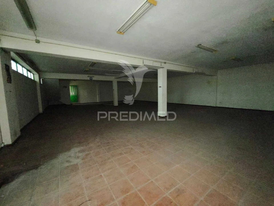 Armazém para Arrendamento em Oiã Foto 7