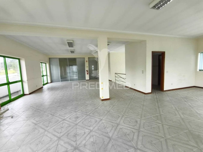 Armazém para Venda em Oiã Foto 4