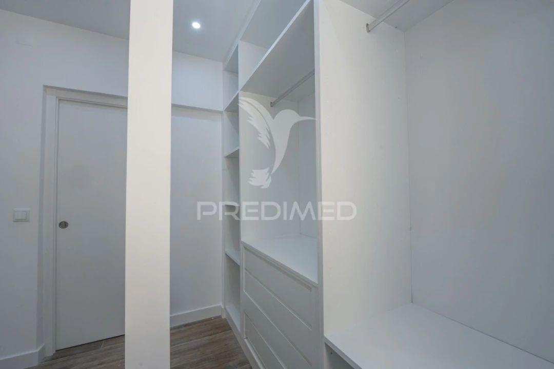 Apartamento T2 para Venda em Falagueira-Venda Nova Foto 9
