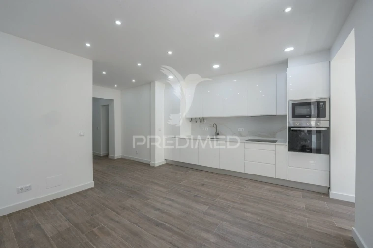 Apartamento T2 para Venda em Falagueira-Venda Nova Foto 14