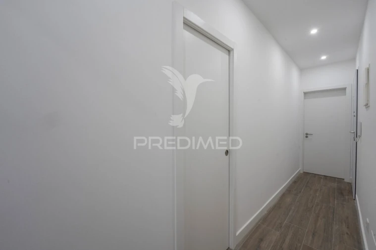 Apartamento T2 para Venda em Falagueira-Venda Nova Foto 18