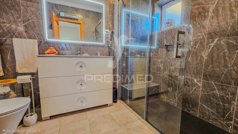 Apartamento T4 para Venda em Portimão