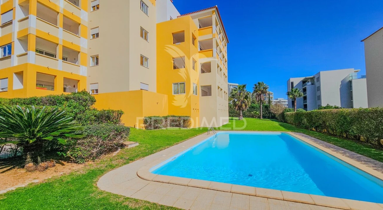 Apartamento T4 para Venda em Portimão Foto 2