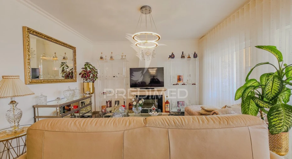 Apartamento T4 para Venda em Portimão Foto 16