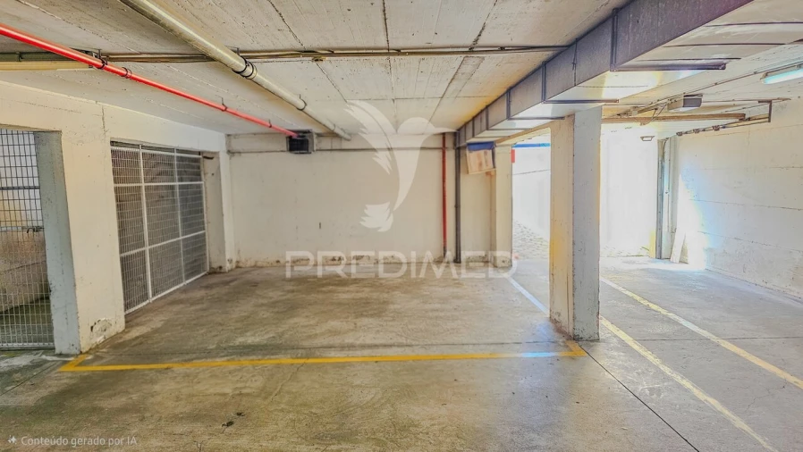 Apartamento T4 para Venda em Portimão Foto 27