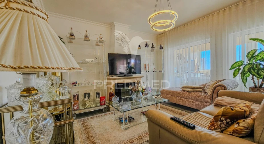 Apartamento T4 para Venda em Portimão Foto 13