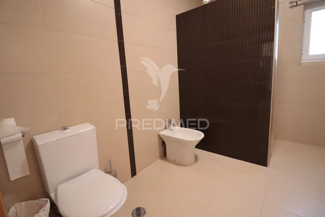 Moradia T4 para Venda em Pontevel Foto 17