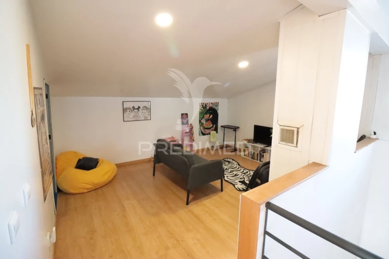 Moradia T4 para Venda em Pontevel Foto 3