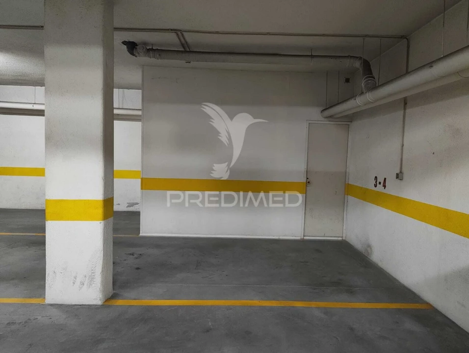 Apartamento T3 para Venda em Odivelas Foto 9