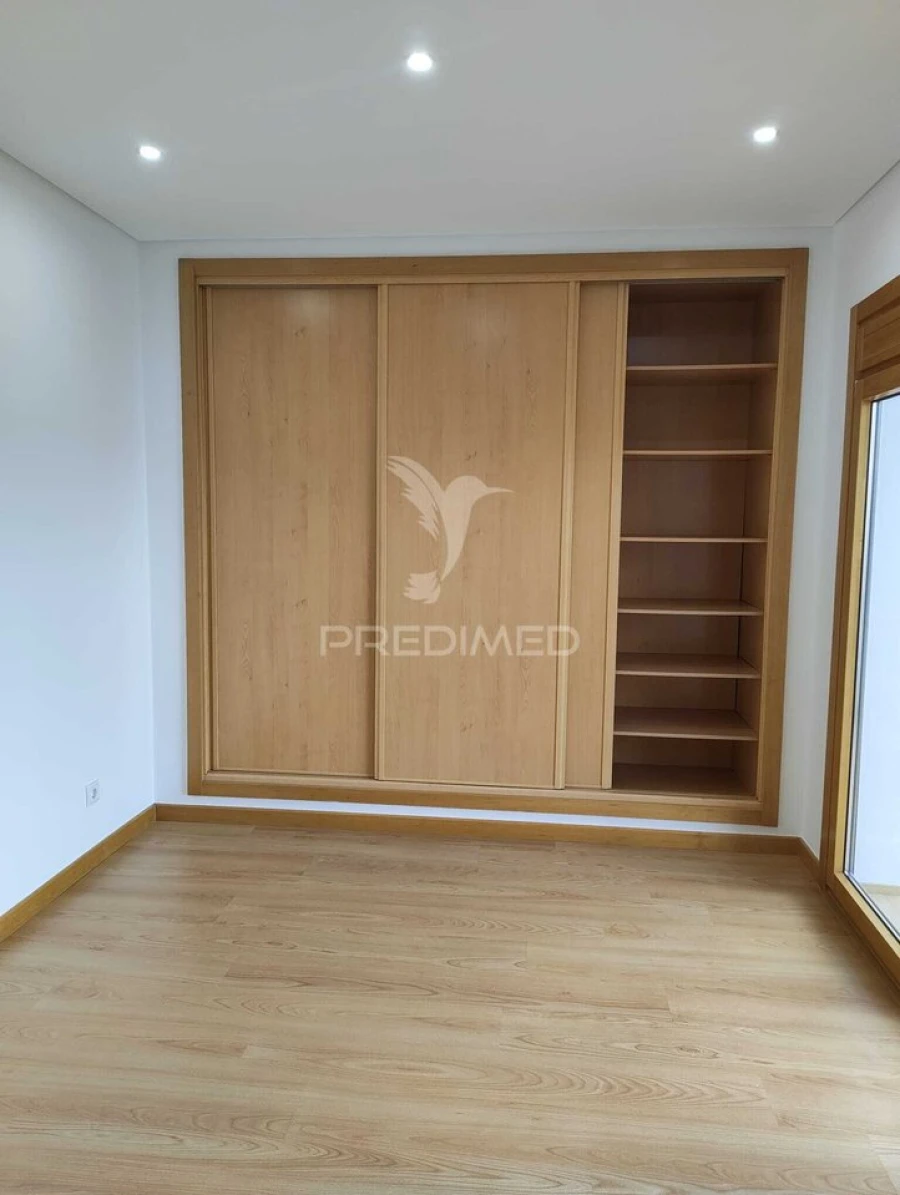 Apartamento T3 para Venda em Odivelas Foto 33