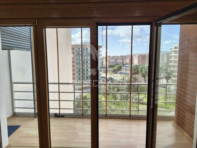 Apartamento T3 para Venda em Odivelas Foto 34