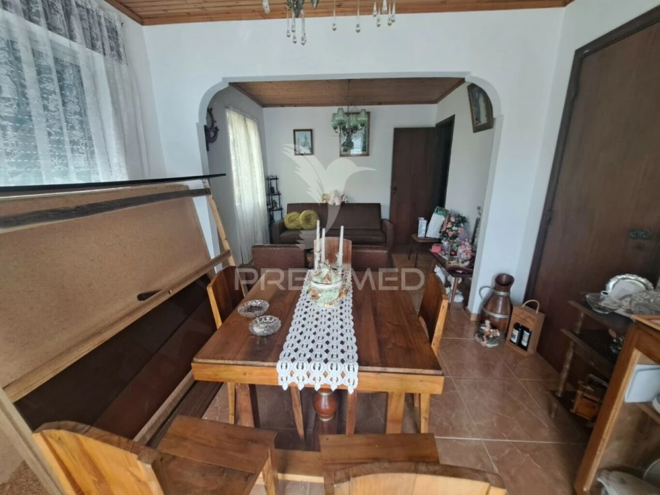 Moradia T3 para Venda em Biscoitos Foto 10