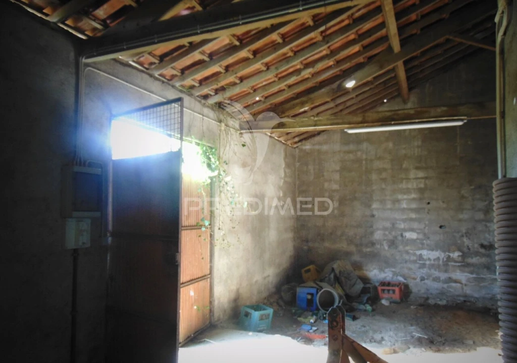 Moradia T1 para Venda em Vilarinho de São Romão Foto 24