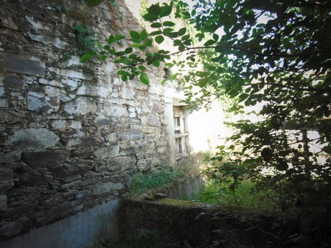 Moradia T1 para Venda em Vilarinho de São Romão Foto 23