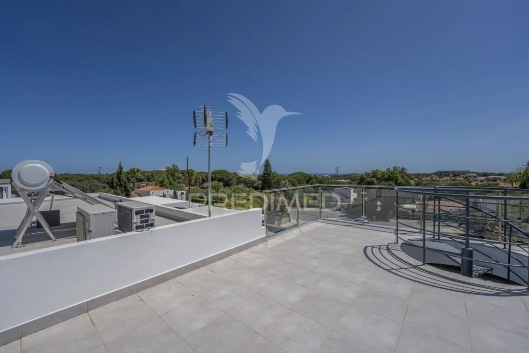 Moradia T4 para Venda em Albufeira e Olhos de Água Foto 27