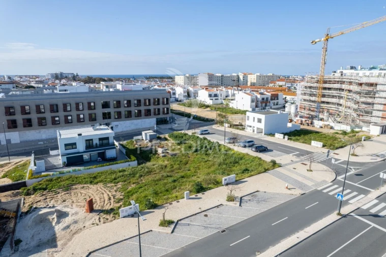 Terreno para Venda em Sines Foto 6