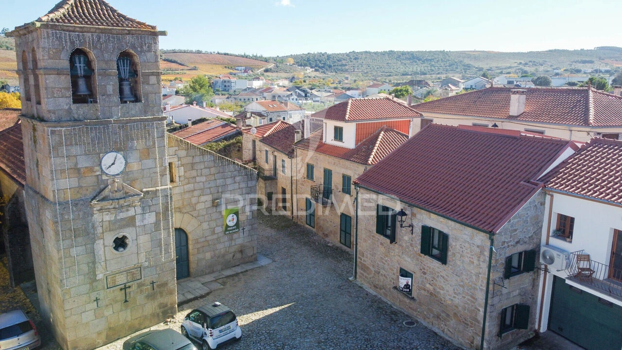 Moradia T3 para Venda em Freixo de Numão Foto 23