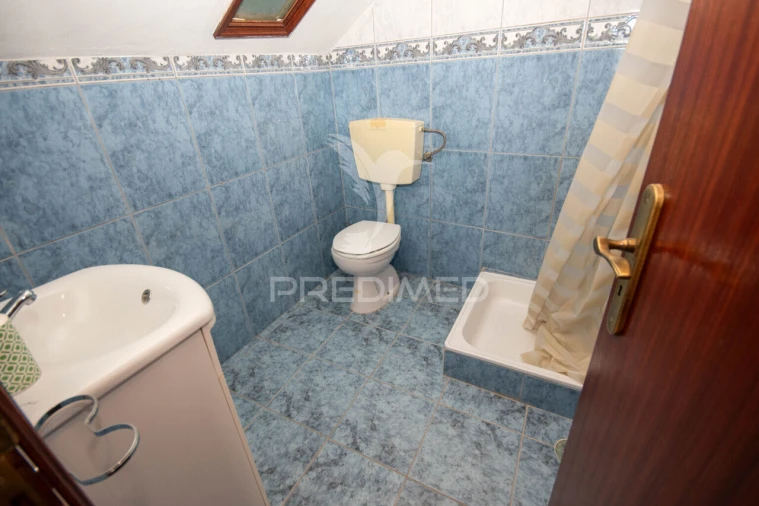 Moradia T3 para Venda em Freixo de Numão Foto 12