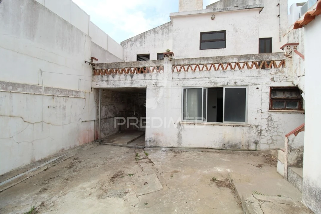 Moradia T9 para Venda em Sines Foto 10