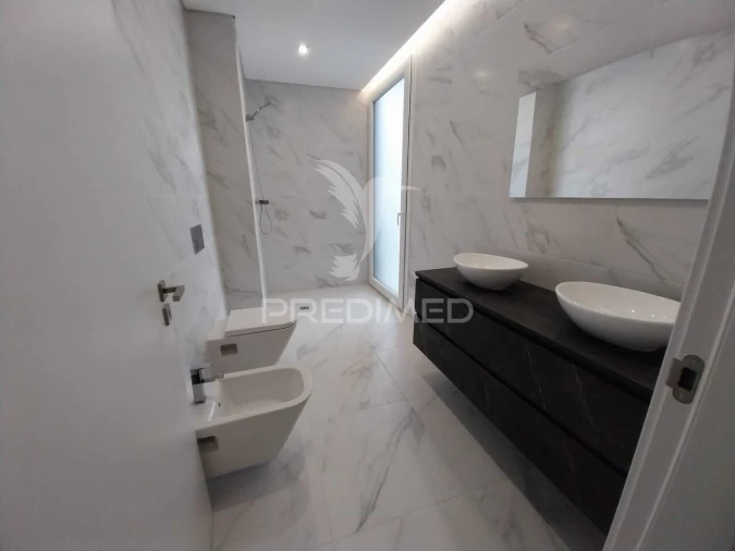 Moradia T5 para Venda em Nossa Sra de Fatima Foto 28