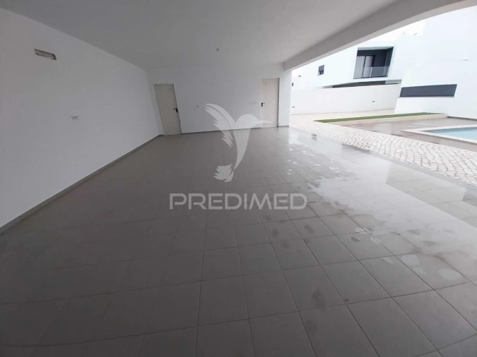 Moradia T5 para Venda em Nossa Sra de Fatima Foto 10