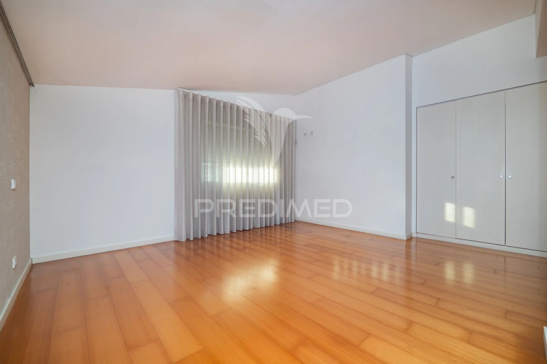 Moradia T3 para Venda em Carrazedo Foto 13