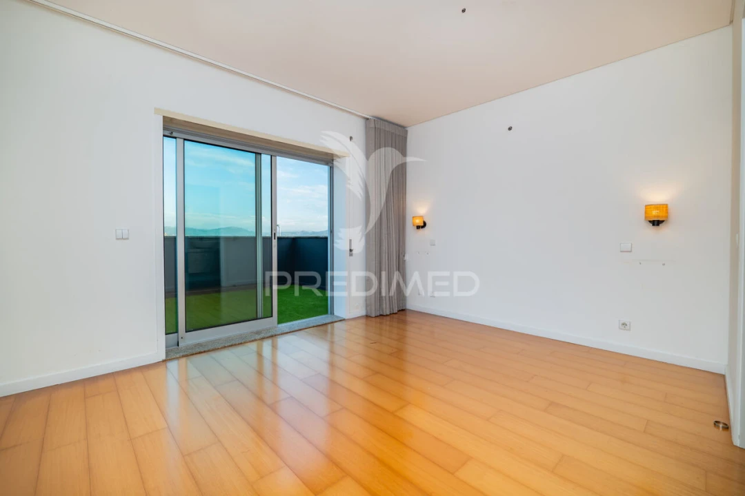 Moradia T3 para Venda em Carrazedo Foto 12