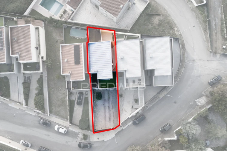 Moradia T3 para Venda em Carrazedo Foto 29