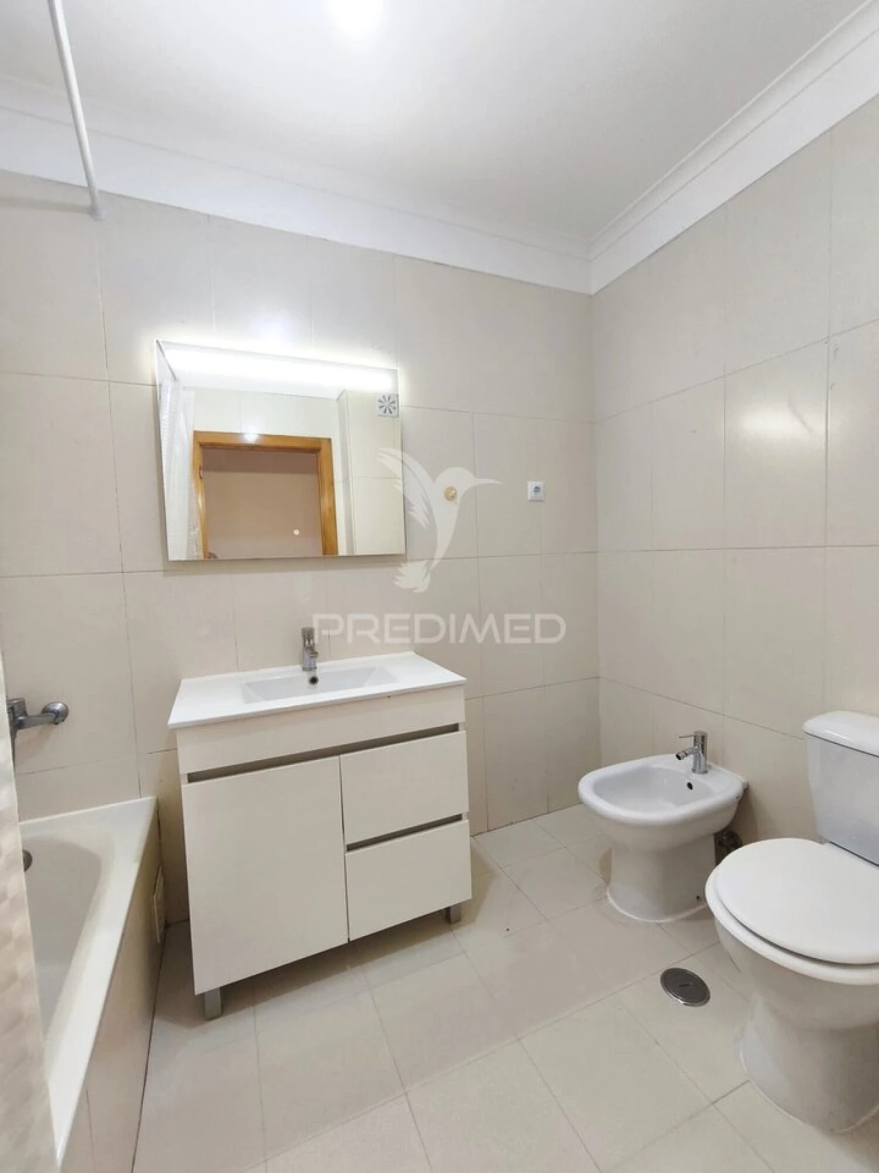 Apartamento T3 para Venda em Rio de Mouro Foto 12