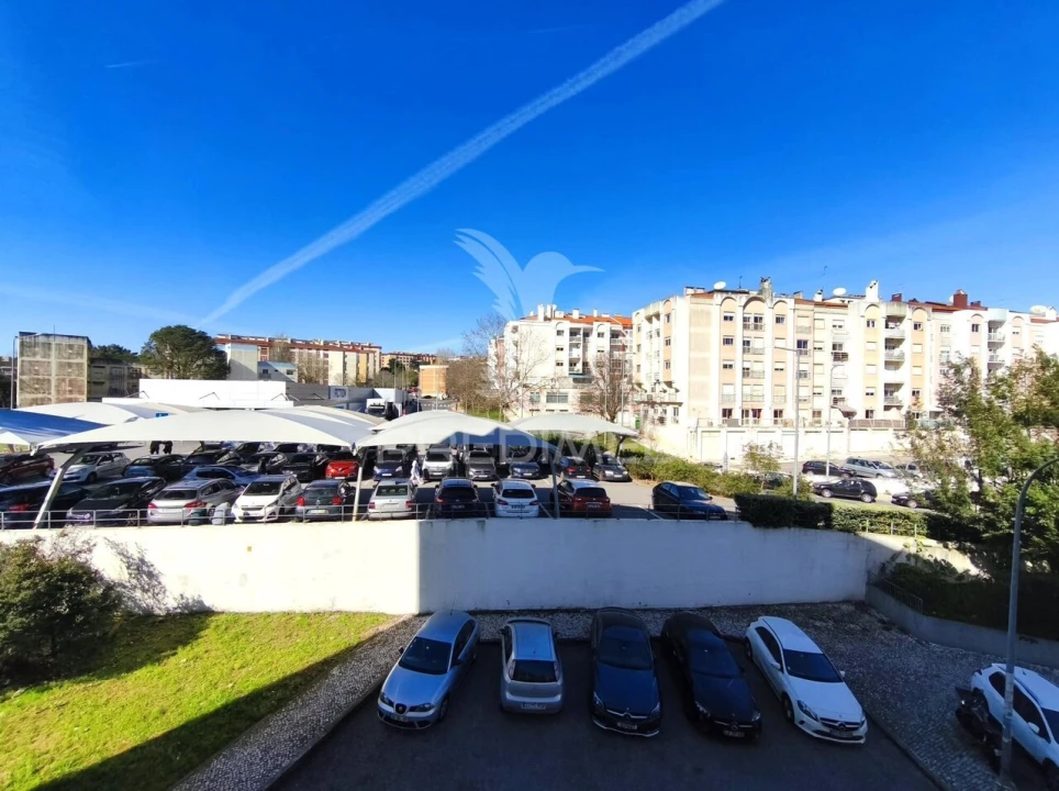 Apartamento T3 para Venda em Rio de Mouro Foto 25