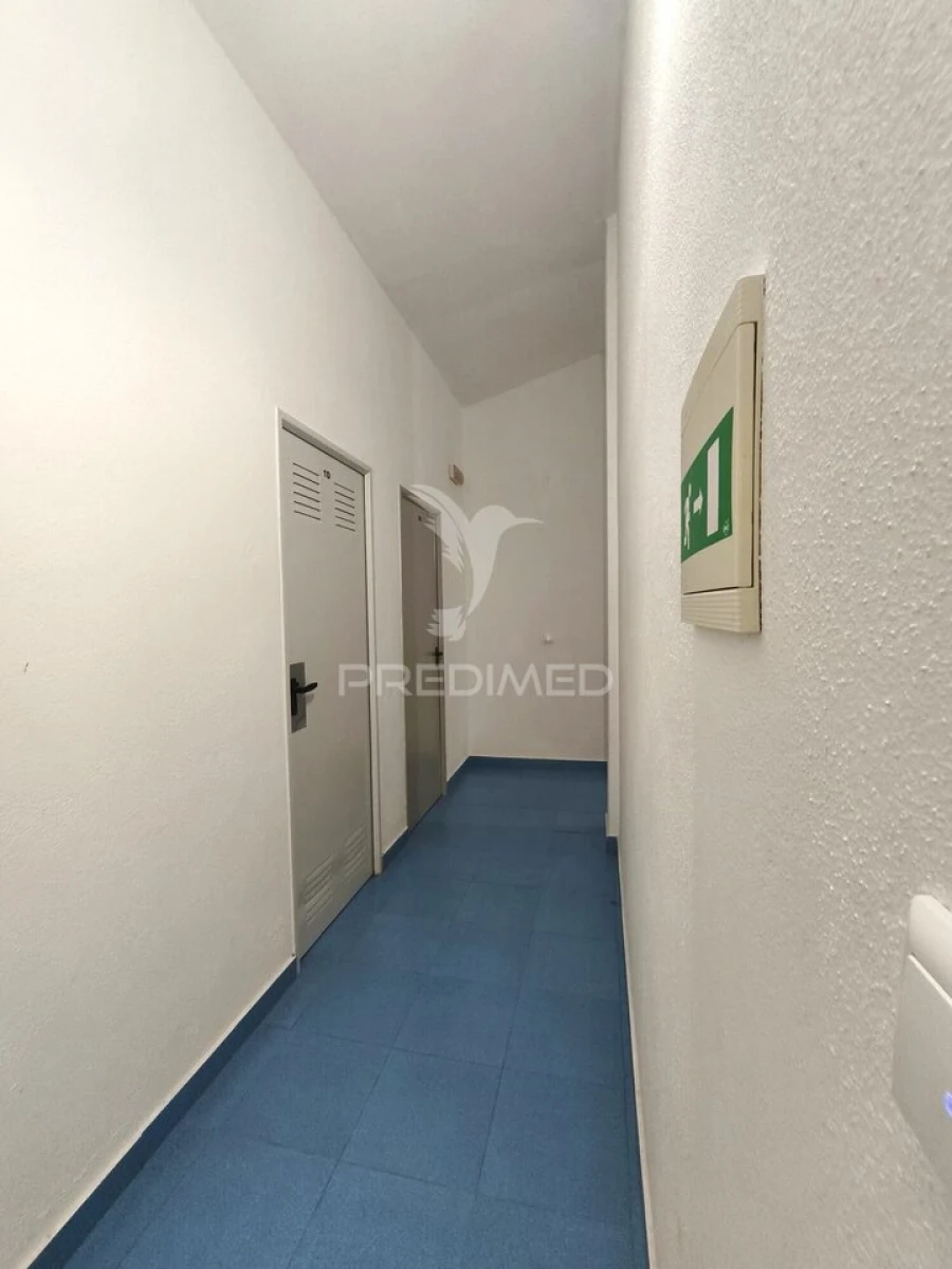 Apartamento T3 para Venda em Rio de Mouro Foto 23