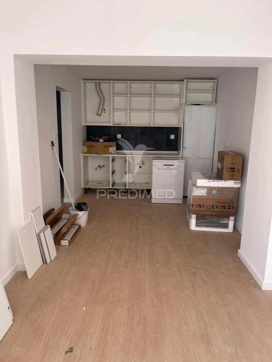 Apartamento T2 para Venda em Falagueira-Venda Nova Foto 3