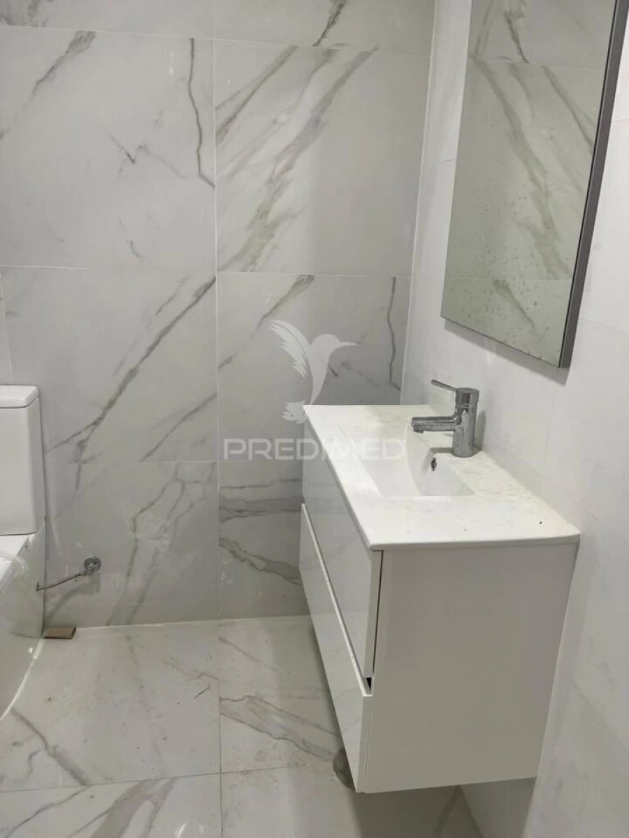 Apartamento T2 para Venda em Falagueira-Venda Nova Foto 11